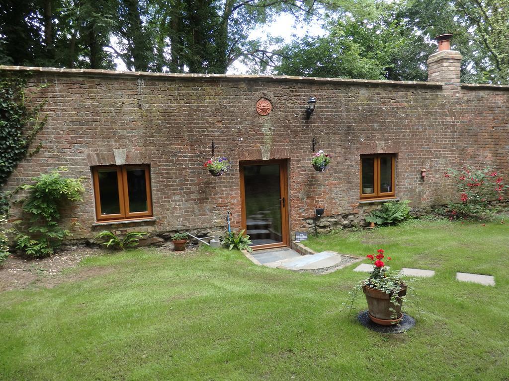 Apartamento The Potting Shed Little Torrington Exterior foto